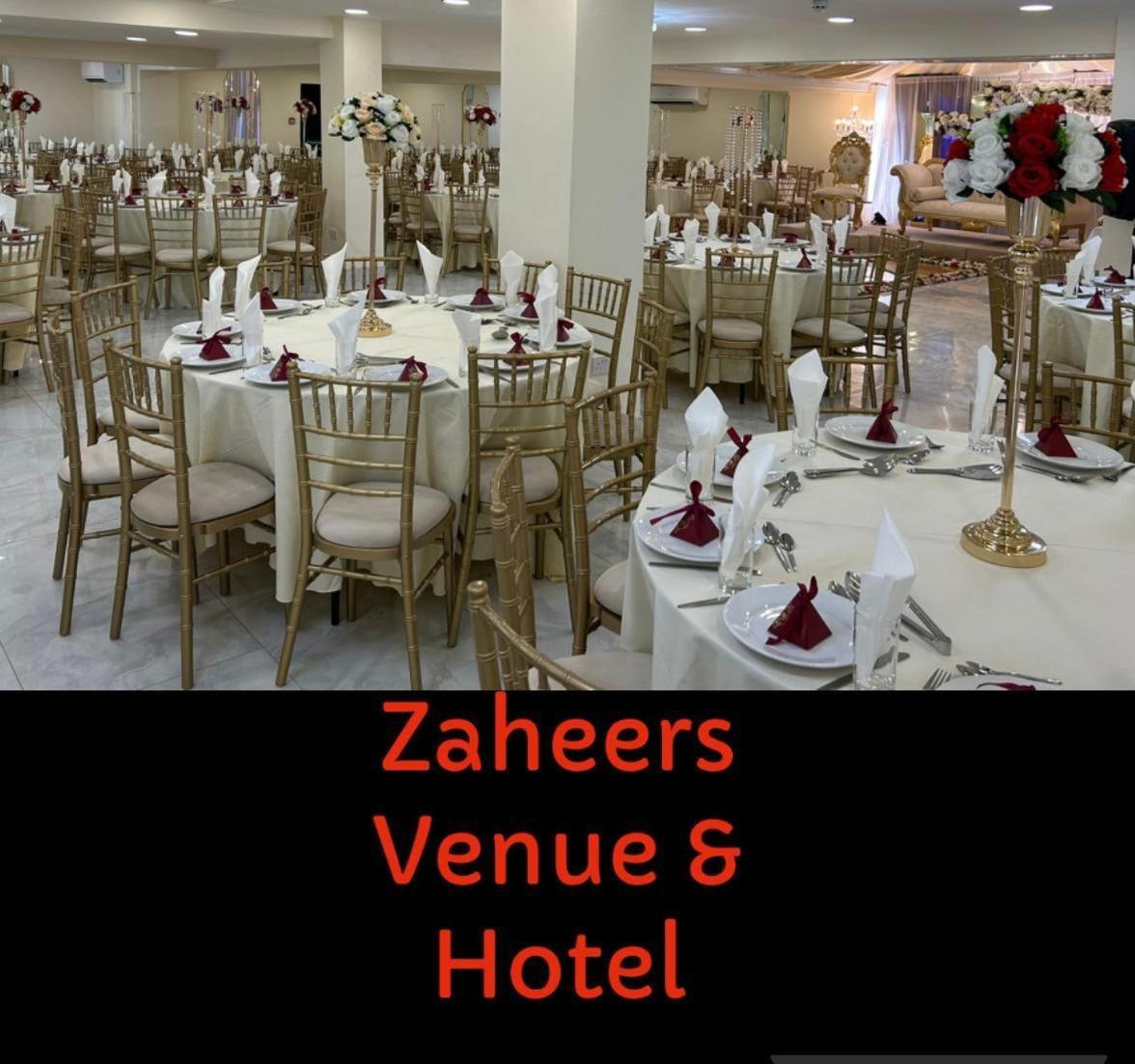 Zaheer'S Hotel Baldock Bagian luar foto